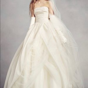 Vera Wang Wedding Dress